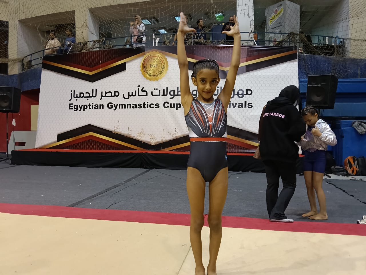 ميرال محمود.. بطلة على الطريق