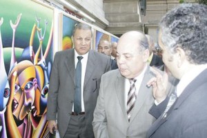 وزير الثقافة ومحافظ الغربية يكافحان الفساد بالمحلة 1